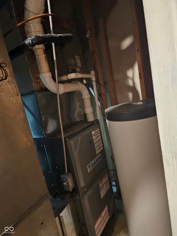 8423 Mud Creek Road, Indianapolis, IN 46256