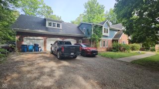 8423 Mud Creek Road, Indianapolis, IN 46256