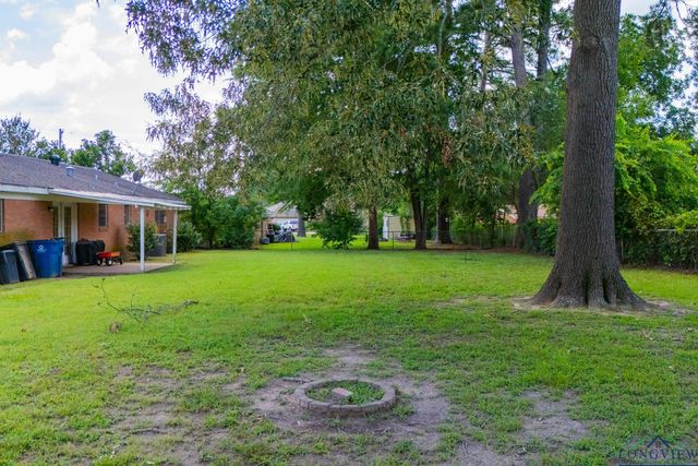 2206 Hendricks, Gladewater, TX 75647