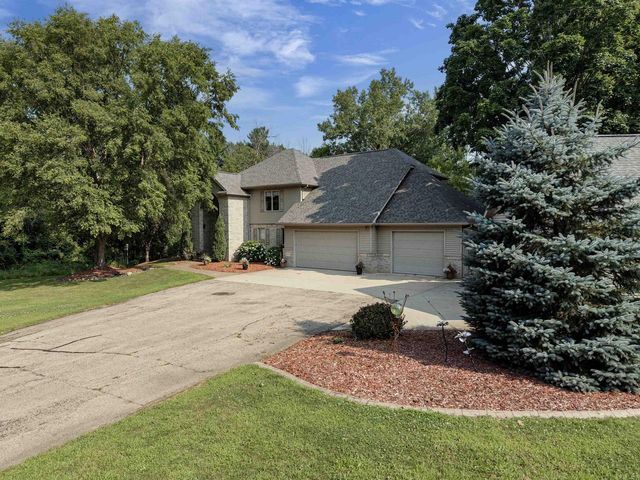 W8678 HILLVIEW ROAD, Hortonville, WI 54944