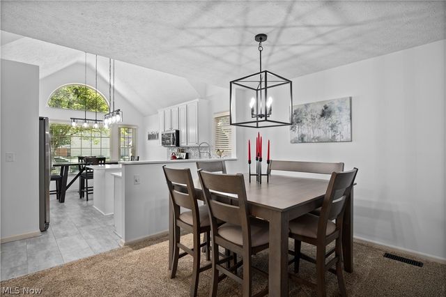 22669 Melissa Lane, Strongsville, OH 44149