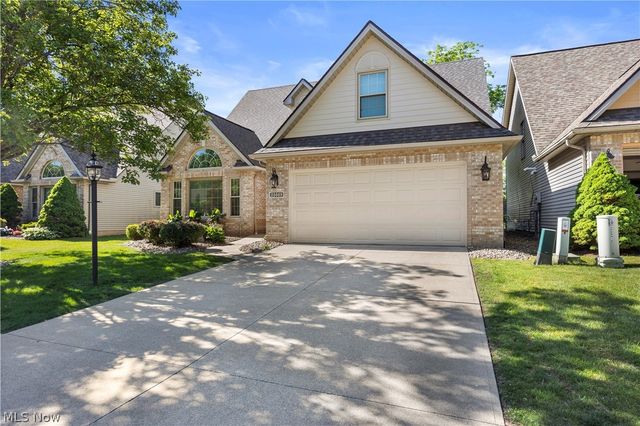 22669 Melissa Lane, Strongsville, OH 44149