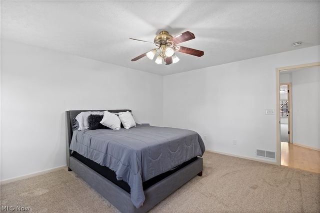 22669 Melissa Lane, Strongsville, OH 44149