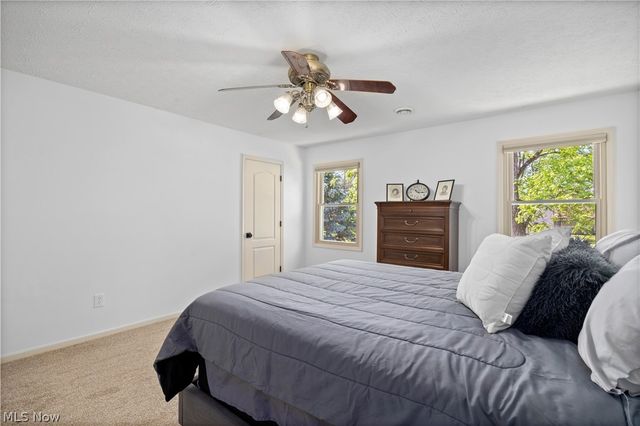 22669 Melissa Lane, Strongsville, OH 44149