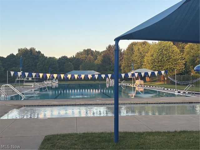22669 Melissa Lane, Strongsville, OH 44149