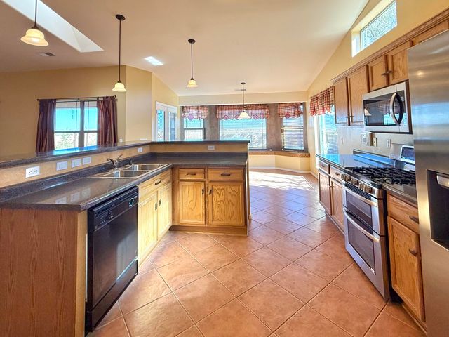 620 9th Street NE, Rio Rancho, NM 87124