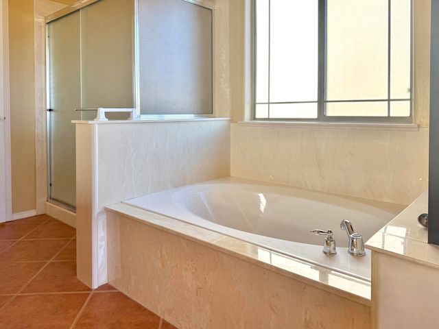 620 9th Street NE, Rio Rancho, NM 87124