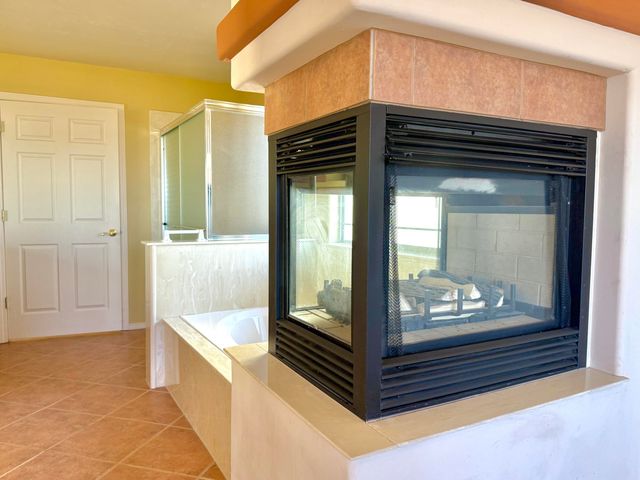 620 9th Street NE, Rio Rancho, NM 87124