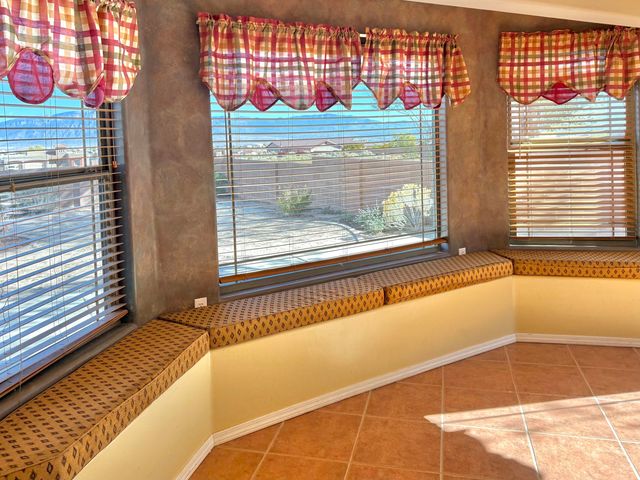 620 9th Street NE, Rio Rancho, NM 87124