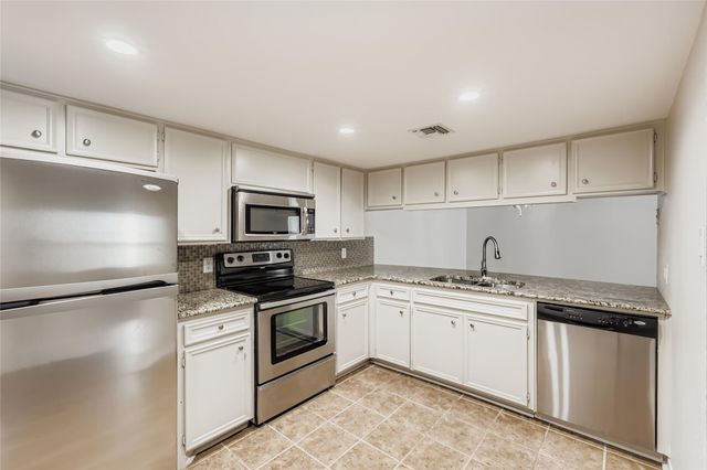 3315 W William Cannon DR A, Austin, TX 78745