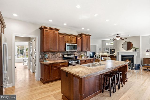 2517 RALEIGH RD, Hummelstown, PA 17036