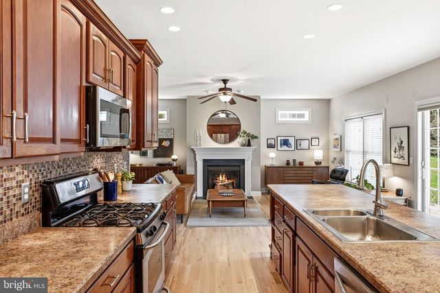 2517 RALEIGH RD, Hummelstown, PA 17036
