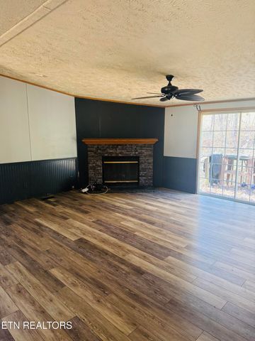 4215 Russell Drive, Kodak, TN 37764