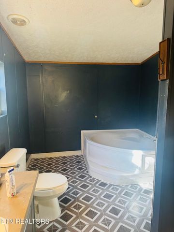 4215 Russell Drive, Kodak, TN 37764