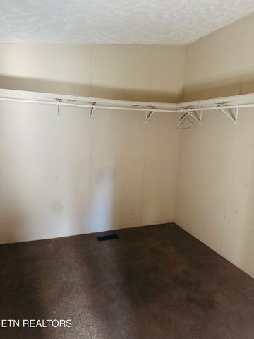 4215 Russell Drive, Kodak, TN 37764