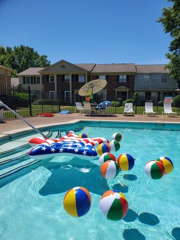 8207 Sawyer Brown Rd Apt J7, Nashville, TN 37221