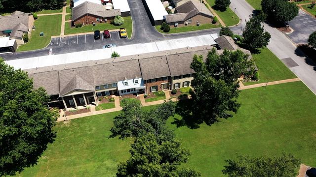 8207 Sawyer Brown Rd Apt J7, Nashville, TN 37221