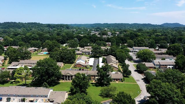8207 Sawyer Brown Rd Apt J7, Nashville, TN 37221