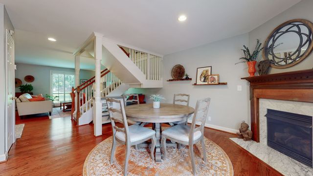 8207 Sawyer Brown Rd Apt J7, Nashville, TN 37221