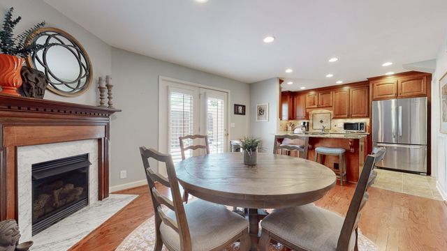 8207 Sawyer Brown Rd Apt J7, Nashville, TN 37221