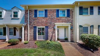 8207 Sawyer Brown Rd Apt J7, Nashville, TN 37221