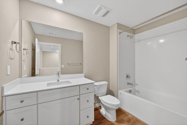 4066 Southampton St, West Sacramento, CA 95691