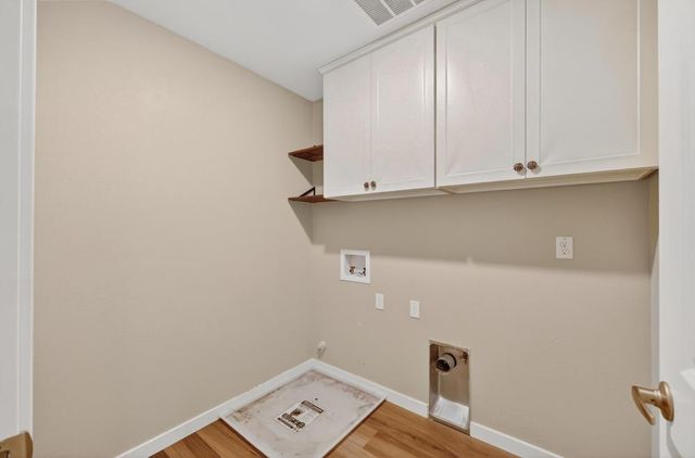 4066 Southampton St, West Sacramento, CA 95691