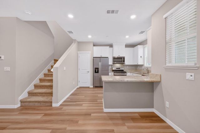 4066 Southampton St, West Sacramento, CA 95691