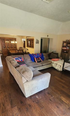 2014 Richmond Drive, Richmond, TX 77406