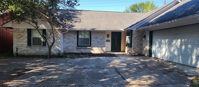 2014 Richmond Drive, Richmond, TX 77406
