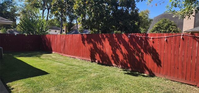 2014 Richmond Drive, Richmond, TX 77406