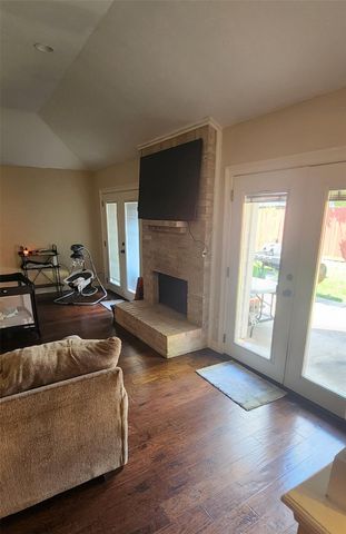 2014 Richmond Drive, Richmond, TX 77406