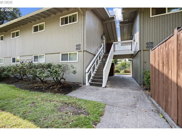 2046 W 14TH Pl, Eugene, OR 97402