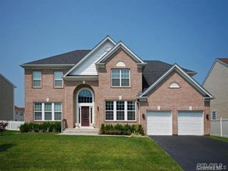 26 Woodstork Drive, Mount Sinai, NY 11766