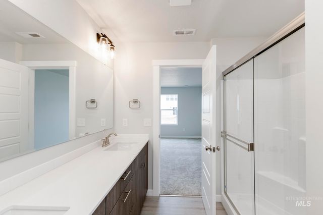 8198 E Bright Angel Dr, Nampa, ID 83687