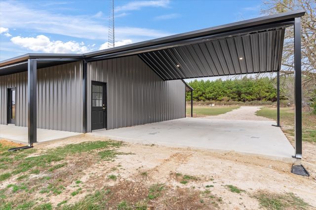 17531 County Road 2507, Eustace, TX 75124