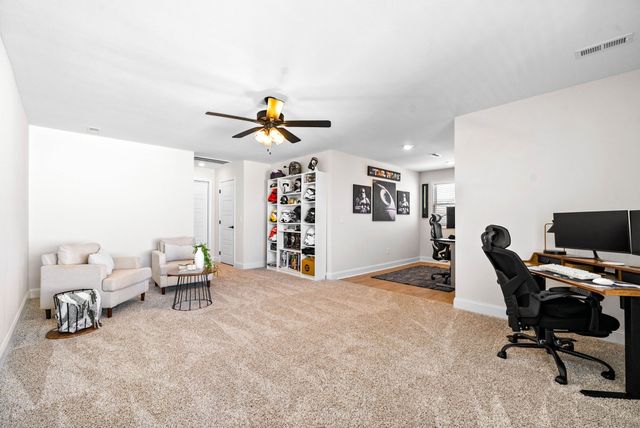 239 Donegal Dr, Clarksville, TN 37042