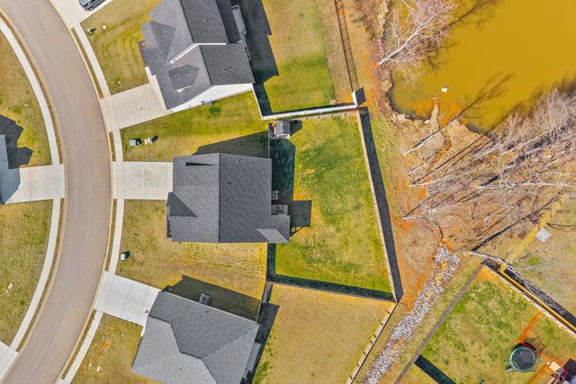 239 Donegal Dr, Clarksville, TN 37042