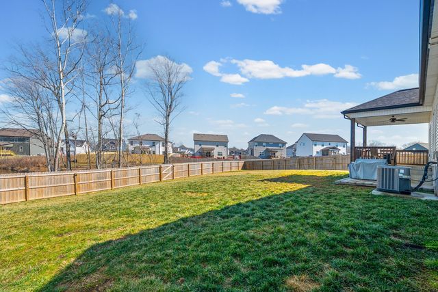 239 Donegal Dr, Clarksville, TN 37042