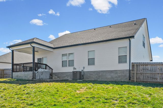 239 Donegal Dr, Clarksville, TN 37042