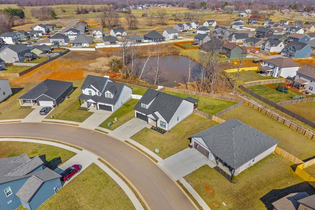 239 Donegal Dr, Clarksville, TN 37042