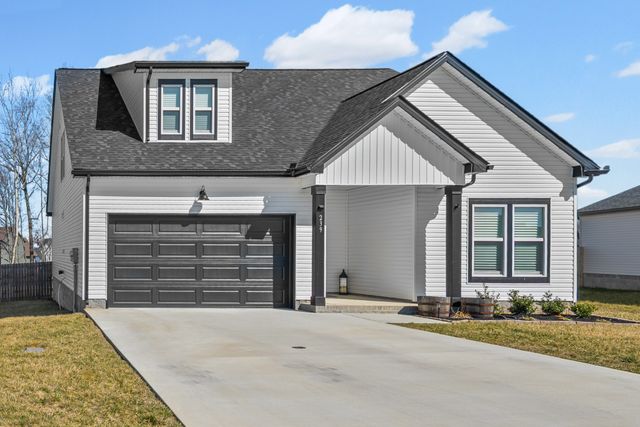 239 Donegal Dr, Clarksville, TN 37042