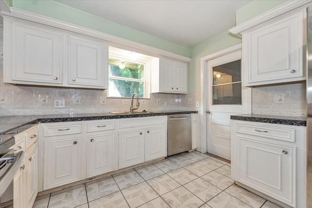 7119 Bellaire Boulevard, Houston, TX 77074