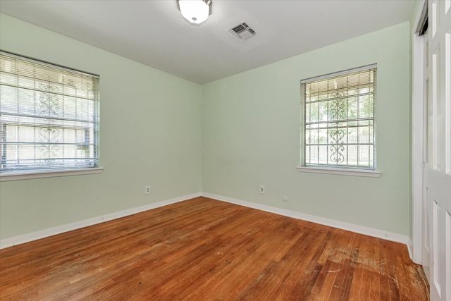 7119 Bellaire Boulevard, Houston, TX 77074