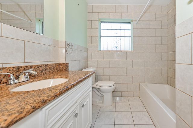 7119 Bellaire Boulevard, Houston, TX 77074