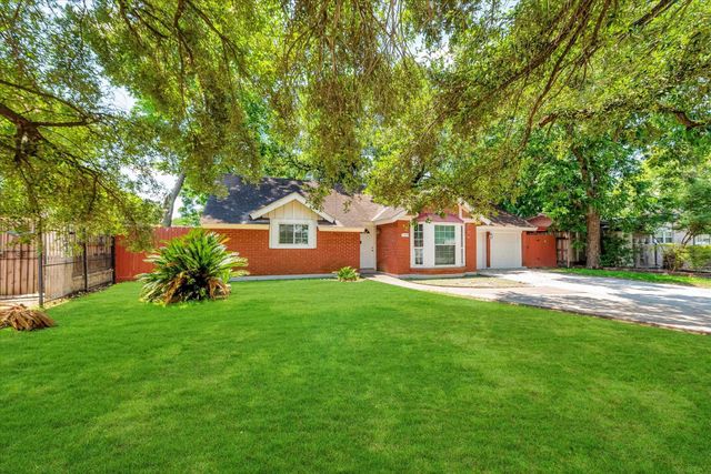 7119 Bellaire Boulevard, Houston, TX 77074