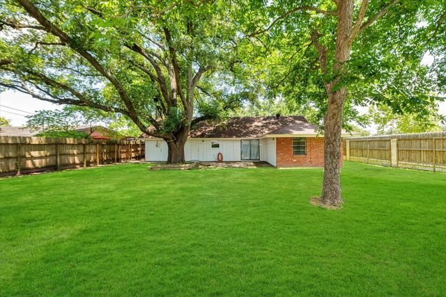 7119 Bellaire Boulevard, Houston, TX 77074