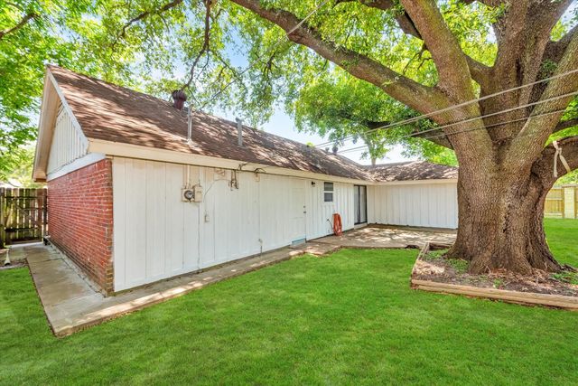 7119 Bellaire Boulevard, Houston, TX 77074