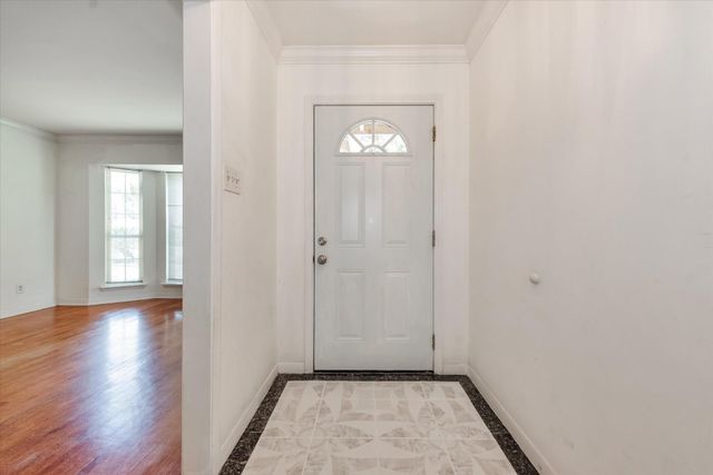 7119 Bellaire Boulevard, Houston, TX 77074