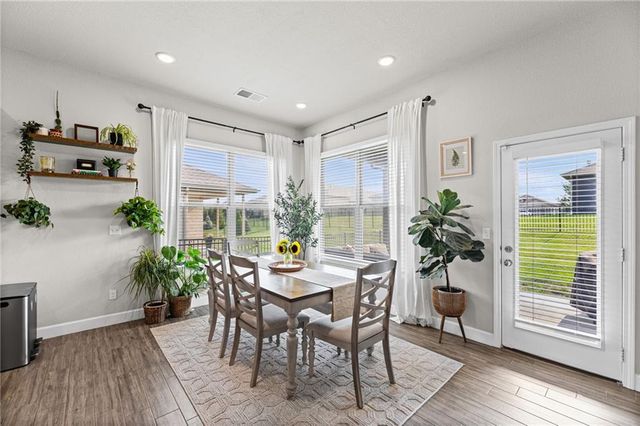 7559 Arapahoe Drive, Shawnee, KS 66227